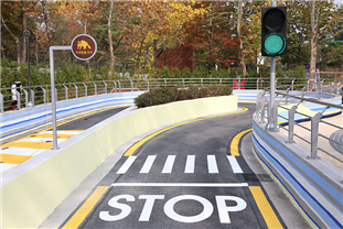 차카차카 놀이터 트랙 사진