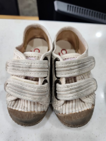 [신발]유아 베이지색 신발(벨크로)